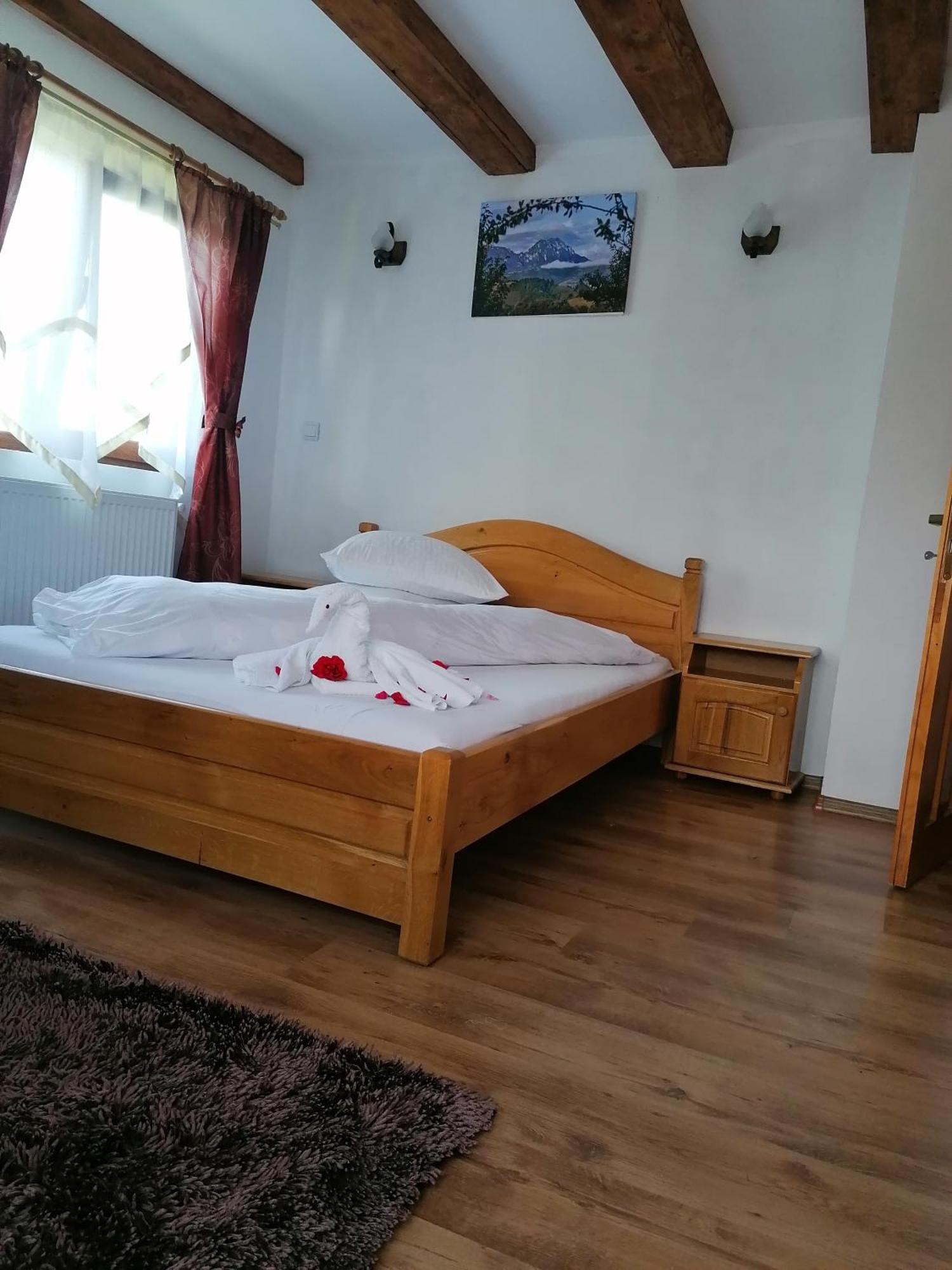 Hotel Casa Cristalul Muntilor Poiana Mărului Camera foto